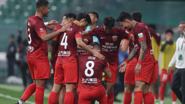 中超激情比赛引人瞩目，一幕幕精彩画面令人流连忘返