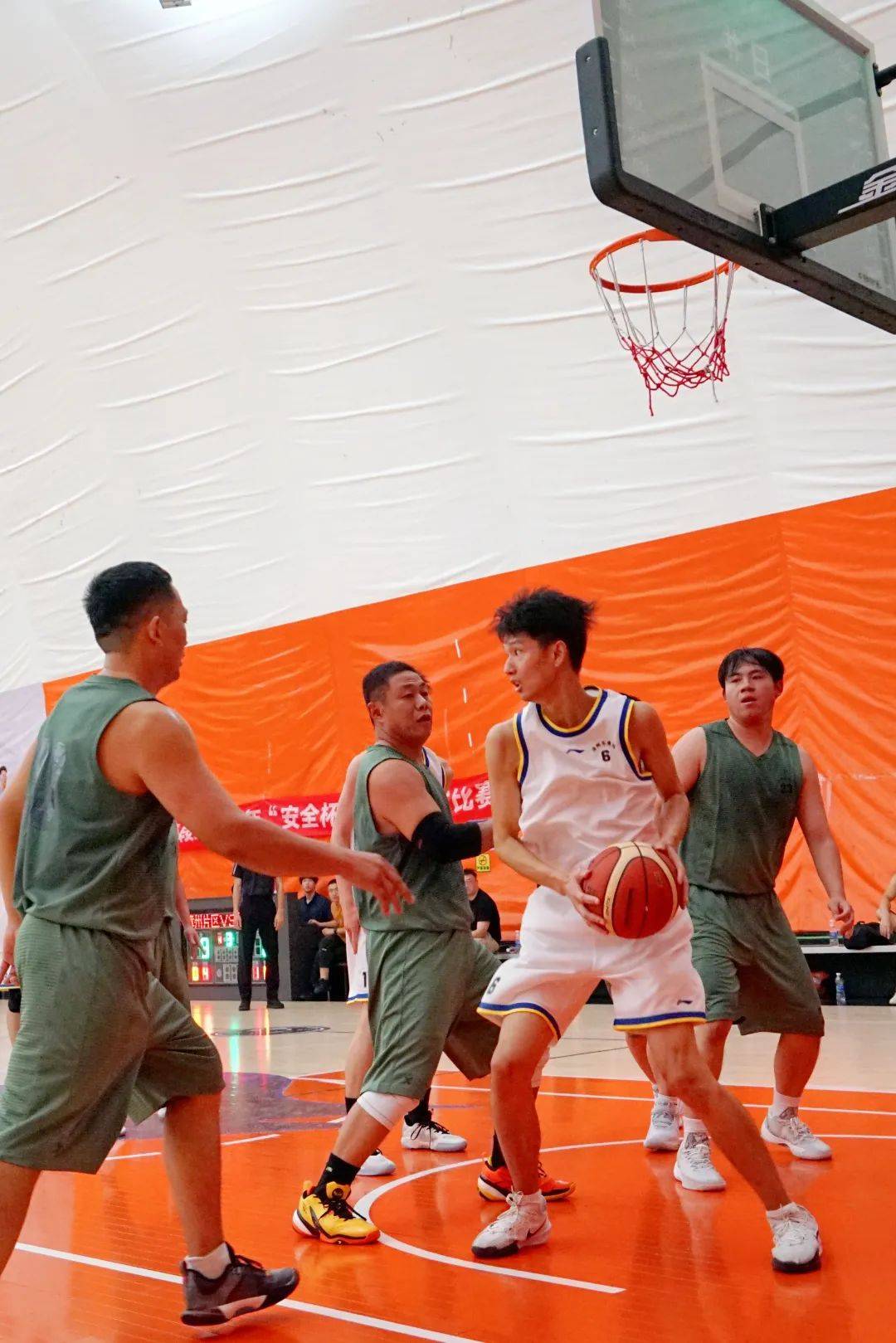 关于北极圈内国际球员加盟当地篮球赛的信息 关于北极圈内国际球员加盟当地篮球赛的信息