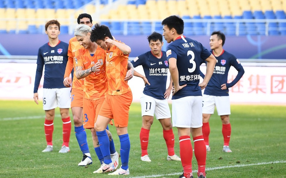 开云体育-鲁能逆转战胜，展现出强大实力