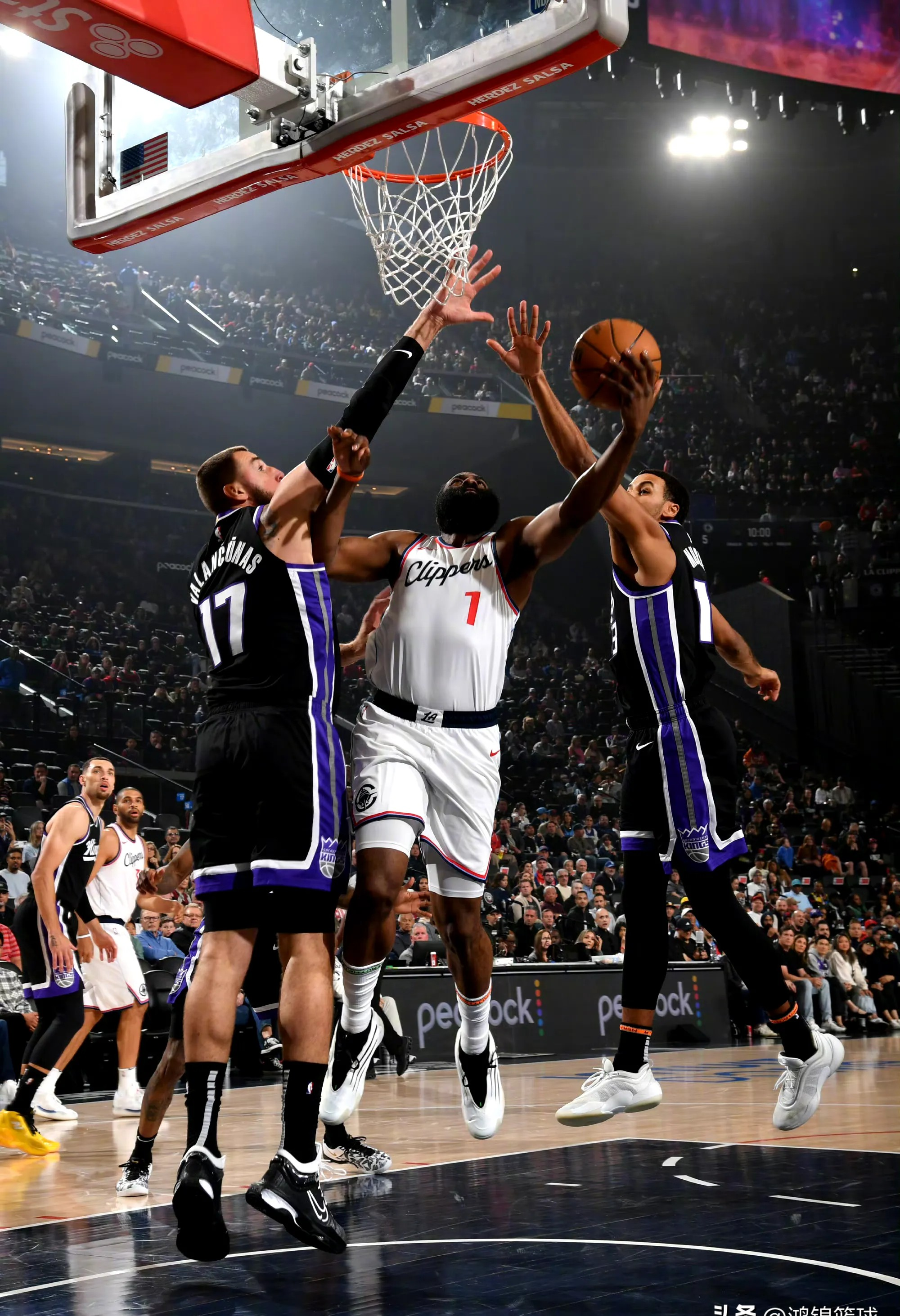 快船队在客场击败热火，连胜纪录达到场的简单介绍