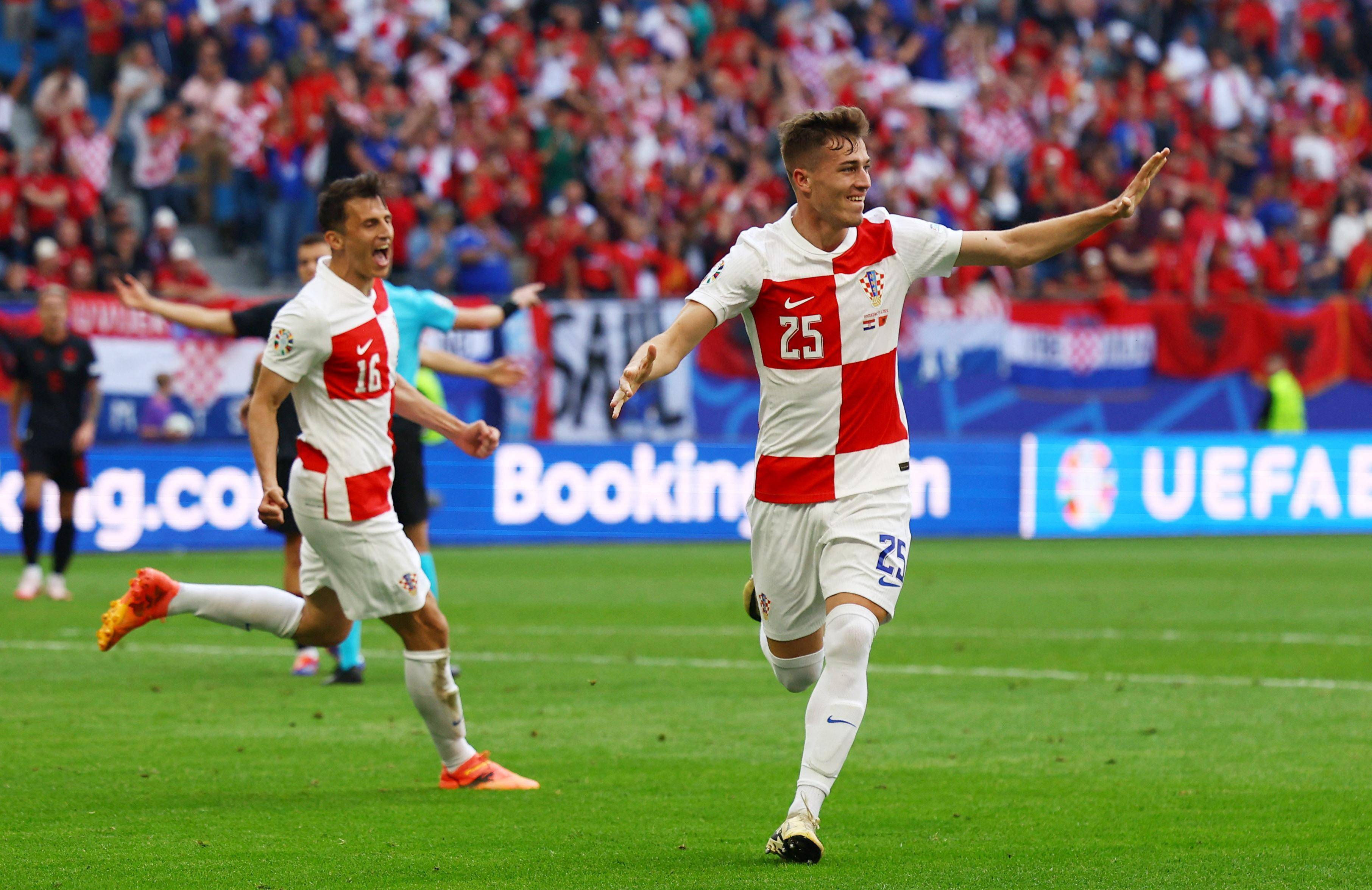 克罗地亚队开启征程获得胜利 克罗地亚队开启征程获得胜利